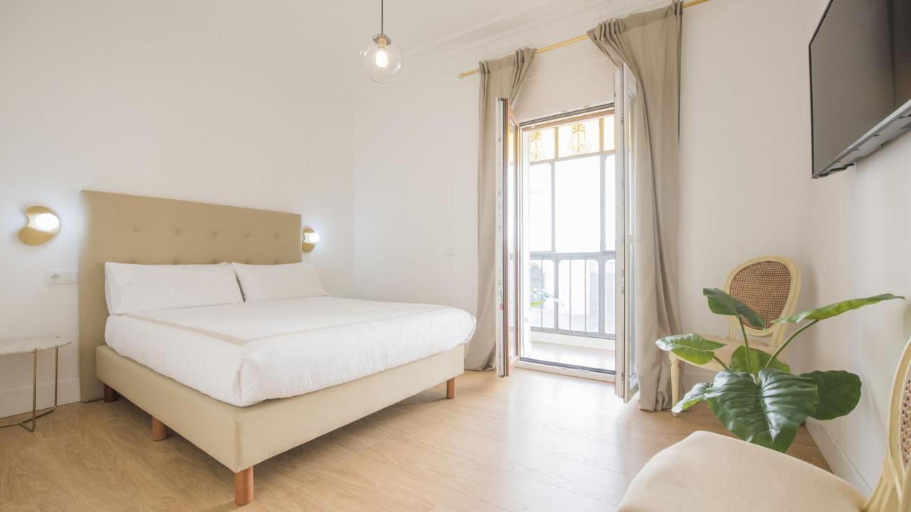 Apartamentos Boutique Puerta De Reyes Toledo Exterior photo